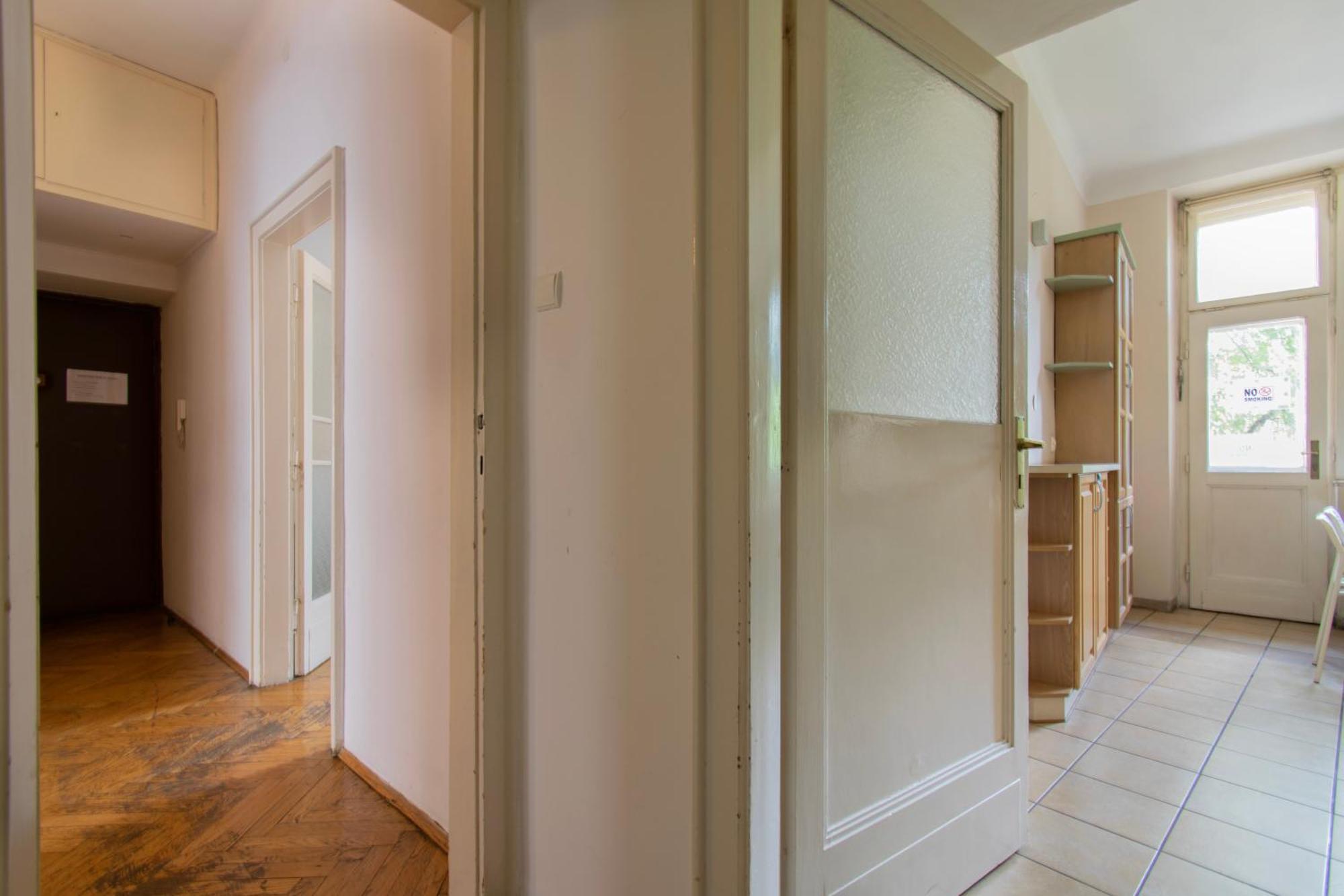 Retro Apartmentments Lobzowska Street คราคูฟ ภายนอก รูปภาพ